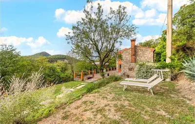 Paesaggio naturale nelle vicinanze della casa vacanze