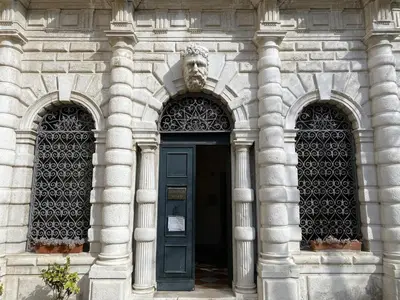 Facciata o entrata di Cosy 2BR in Castello Heart Independent Walk to San Marco & Biennale