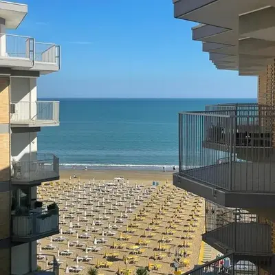 RESIDENCE CENTRO COMMERCIALE - WALTERIGATO Apartments SOLO PER FAMIGLIE