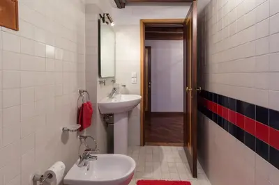 Bagno di Calle del Forno Apartment