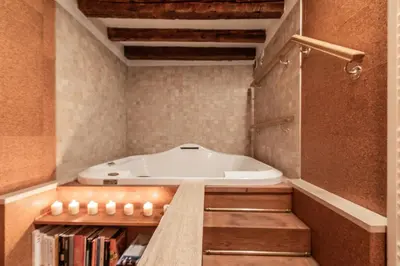 Planimetria di La Tana Cozy Apartment in Campo San Maurizio