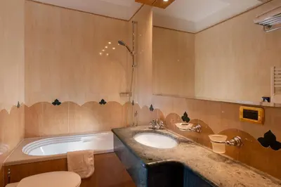 Bagno di Alloggi Arlecchino