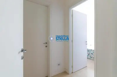 Certificato, attestato, insegna o altro documento esposto da Condominio Tritone