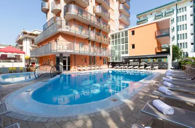 Piscina di Hotel Sheila o nelle vicinanze