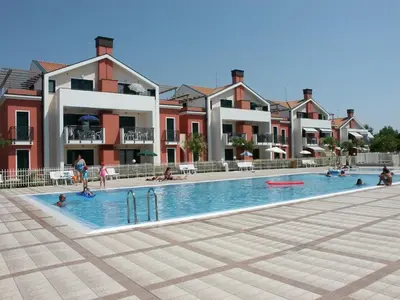 Piscina di Apartments in Cavallino-Treporti 27935 o nelle vicinanze