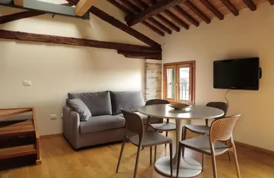TV o dispositivi per l'intrattenimento presso Loft Mirano Due (Alloggi alla Campana)
