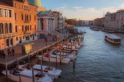 Vista sul fiume nelle vicinanze dell'appartamento