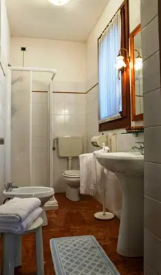 Bagno di Albergo La Bersagliera