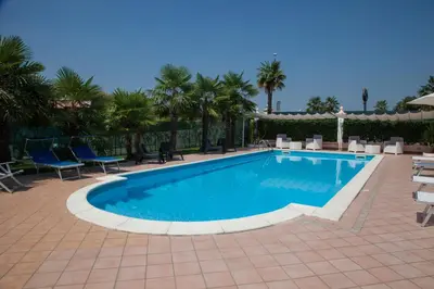 Piscina di Hotel Master o nelle vicinanze