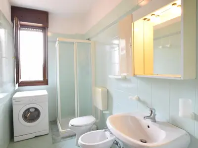 Bagno di Apartment Acquamarina-1 by Interhome