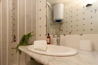 Bagno di Yourbanflat Giotto