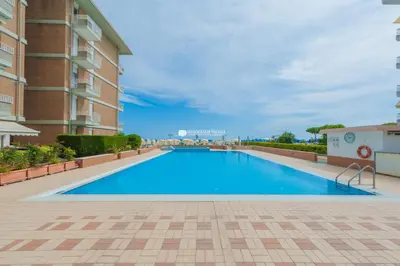 Piscina di Residence Puerto Del Sol Immobiliare Pacella o nelle vicinanze
