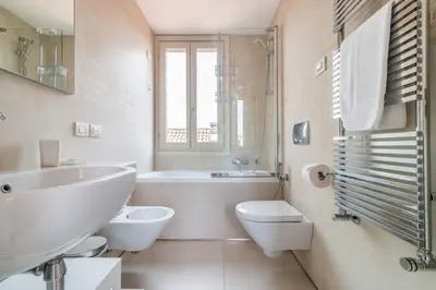 Bagno di Carmini Canal View & Lift by LionHost