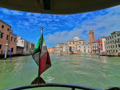 Vista sul fiume nelle vicinanze dell'appartamento