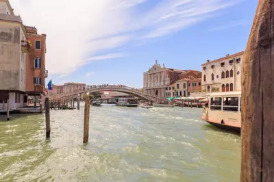Vista sul fiume nelle vicinanze dell'appartamento