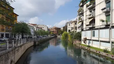 Vista sul fiume nelle vicinanze dell'appartamento