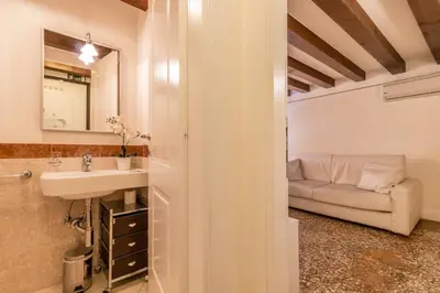 Bagno di SAN MARCO JOY by LionHost