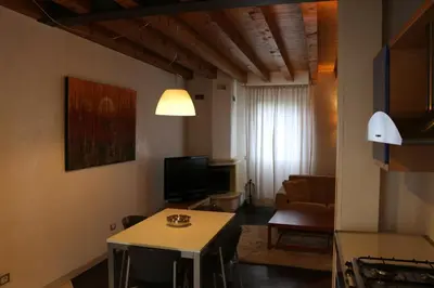 TV o dispositivi per l'intrattenimento presso Accogliente appartamento moderno, vicino a Venezia