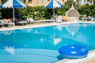 Piscina di Hotel Harry's o nelle vicinanze