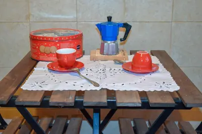 Set per la preparazione di tè e caffè presso A casa di Finn