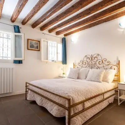 San Giacomo Pied-A-Terre House by Wonderful Italy