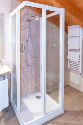 Bagno di Hotel Autoespresso Venice - Atika & Atif