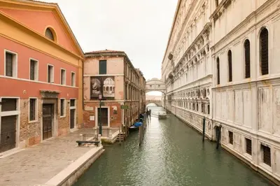 Vista sul fiume nelle vicinanze dell'appartamento