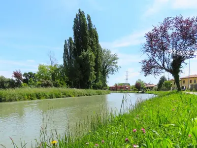 Paesaggio naturale nelle vicinanze della villa