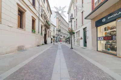 Il quartiere o una zona nella vicinanze dell'appartamento