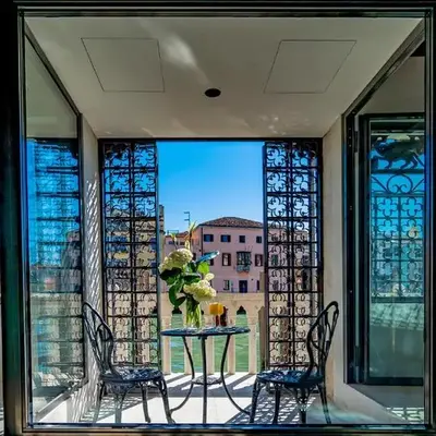 La Loggia Grand Canal