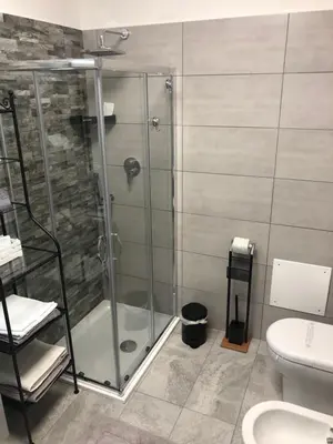 Bagno di Villa Trevisi - ROOMS -free parking