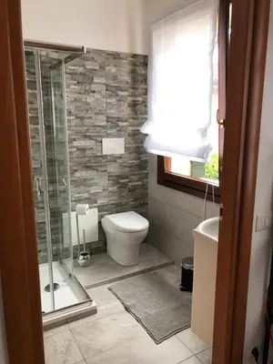 Bagno di Villa Trevisi - ROOMS -free parking