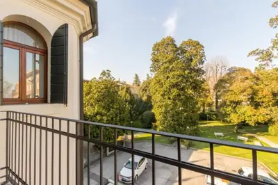 Balcone o terrazza di Dadahome elegante appartamento vicino al centro