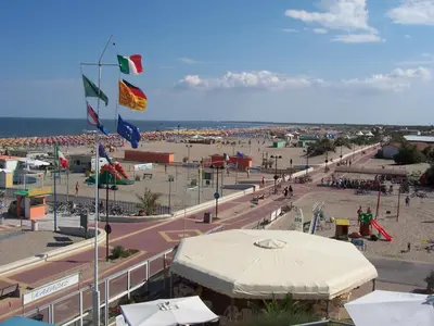 Vista generica sul mare o vista sul mare dall'interno della casa vacanze