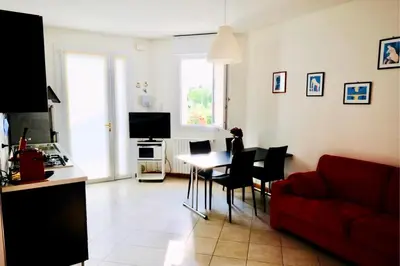 Cucina o angolo cottura di Villa Daniela con piscina - Carraro Immobiliare - Family Apartments