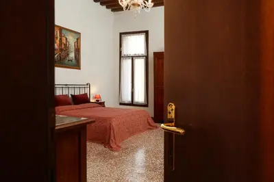 Planimetria di Flat with canal view near San Marco