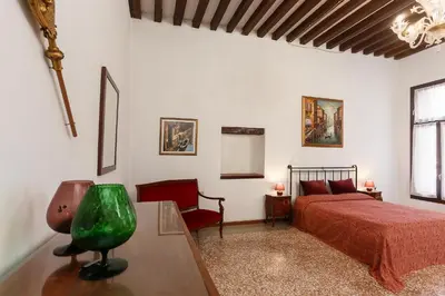 Planimetria di Flat with canal view near San Marco