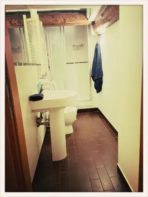 Bagno di Hideaway Biennale