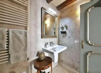 Bagno di Apt Teatro