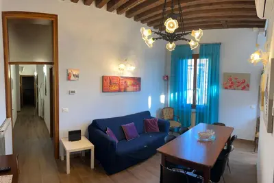 Area soggiorno di TINTORETTO 4, 3 GRANDI CAMERE DA LETTO, 2 BAGNI