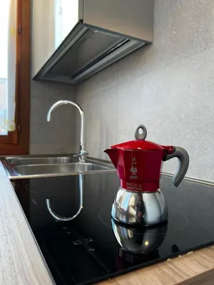 Cucina o angolo cottura di TINTORETTO 4, 3 GRANDI CAMERE DA LETTO, 2 BAGNI