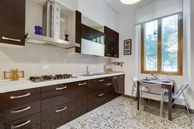 Cucina o angolo cottura di Accogliente appartamento a Dorsoduro con GIARDINO!