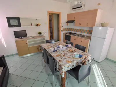 Cucina o angolo cottura di Apartment Solmare-46 by Interhome