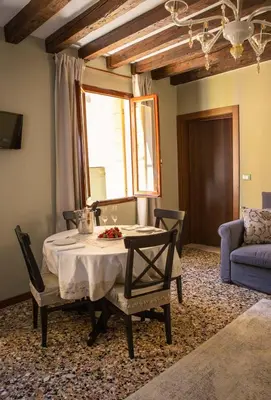 Area soggiorno di Wow suite 5 min from San Marco