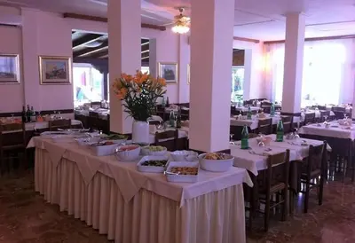 Cibo presso l'hotel o nelle vicinanze