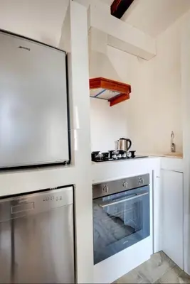Cucina o angolo cottura di Venice traditional home with terrace