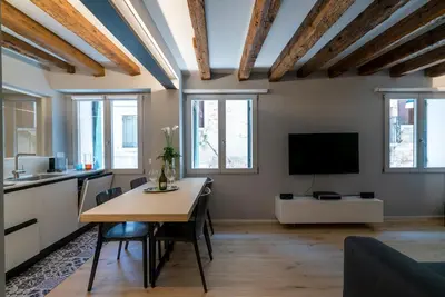 TV o dispositivi per l'intrattenimento presso San Stae Glamour