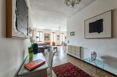 TV o dispositivi per l'intrattenimento presso Royal Rialto Apartment - Grand Canal View