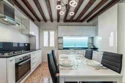 Cucina o angolo cottura di Casanova Fenice - Canal View