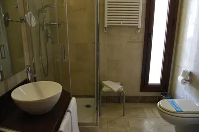 Bagno di HOTEL DUCA D'AOSTA